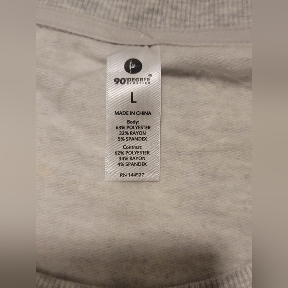 90 Degree by Reflex women sweatshirt with thumb hole| Silver/ Gray colour |NWT - Picture 5 of 9